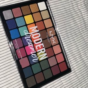 NYX Professional Make up Shadow Palette